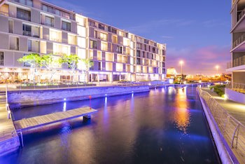 Aha Harbour Bridge Hotel & Suites