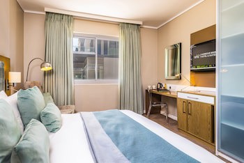 Aha Harbour Bridge Hotel & Suites