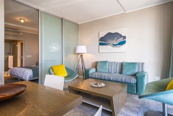 Aha Harbour Bridge Hotel & Suites
