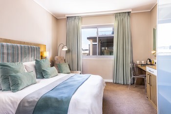 Aha Harbour Bridge Hotel & Suites