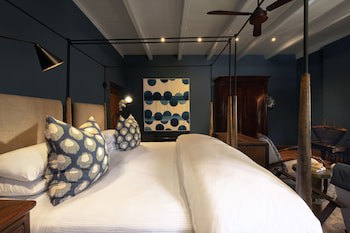 Akademie Street Boutique Hotel