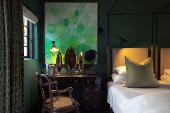 Akademie Street Boutique Hotel