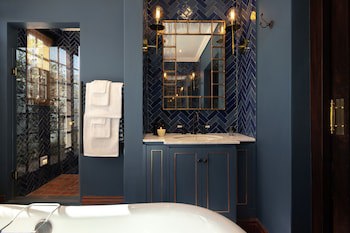 Akademie Street Boutique Hotel