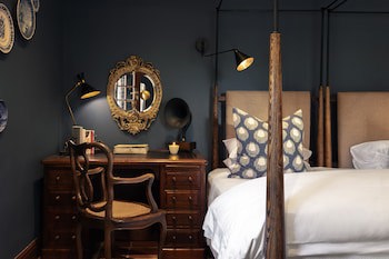Akademie Street Boutique Hotel
