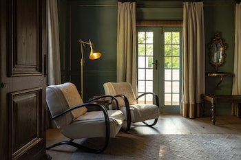 Akademie Street Boutique Hotel