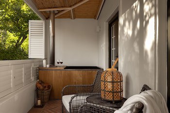 Akademie Street Boutique Hotel