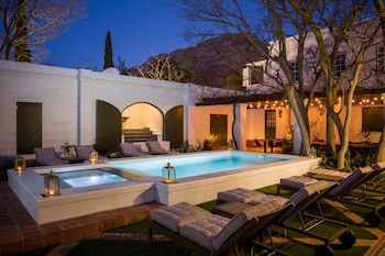Akademie Street Boutique Hotel