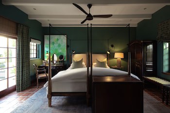 Akademie Street Boutique Hotel