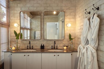 Akademie Street Boutique Hotel