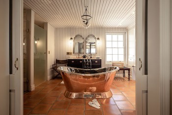 Akademie Street Boutique Hotel