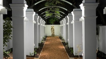 Akademie Street Boutique Hotel