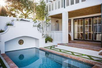 Akademie Street Boutique Hotel
