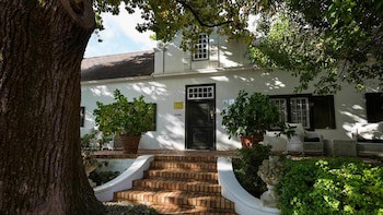 Akademie Street Boutique Hotel
