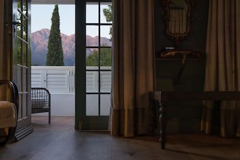 Akademie Street Boutique Hotel