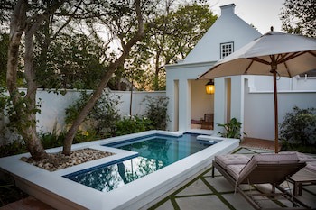 Akademie Street Boutique Hotel