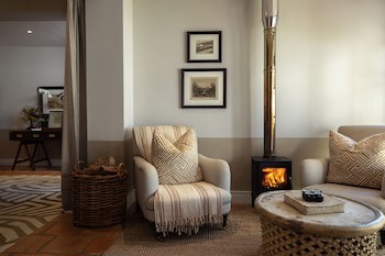 Akademie Street Boutique Hotel
