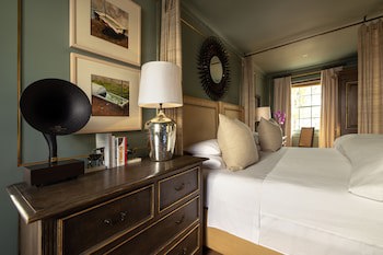 Akademie Street Boutique Hotel