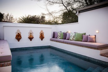 Akademie Street Boutique Hotel