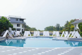 Baywatch Beachside Resort - Colva, Goa