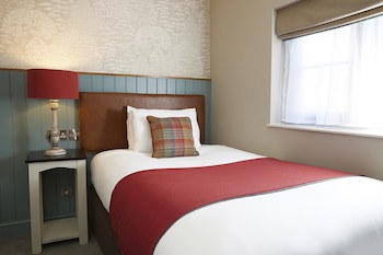 Feathers Hotel By Greene King Inns