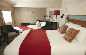 Feathers Hotel By Greene King Inns