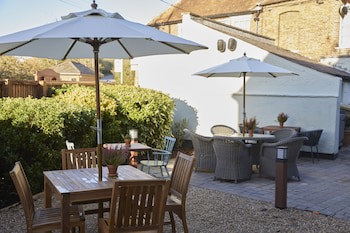 Feathers Hotel By Greene King Inns