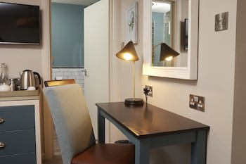 Feathers Hotel By Greene King Inns