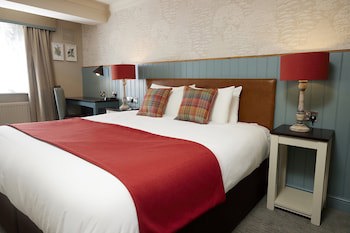 Feathers Hotel By Greene King Inns