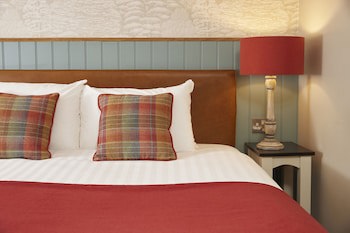 Feathers Hotel By Greene King Inns