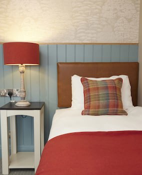 Feathers Hotel By Greene King Inns
