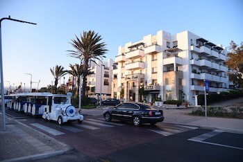 Golden Beach Appart'hotel