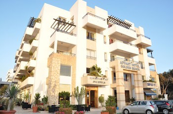 Golden Beach Appart'hotel