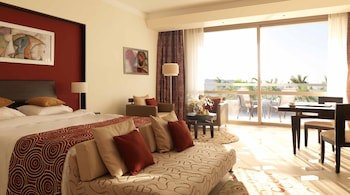 Radisson Blu Hotel & Convention Center, Alexandria