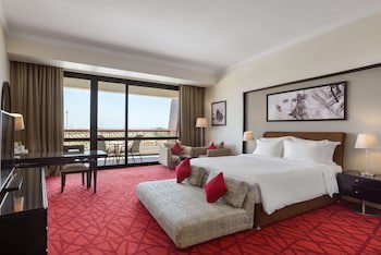 Radisson Blu Hotel & Convention Center, Alexandria