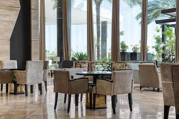 Radisson Blu Hotel & Convention Center, Alexandria