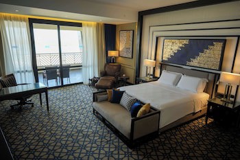 Radisson Blu Hotel & Convention Center, Alexandria