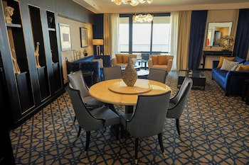 Radisson Blu Hotel & Convention Center, Alexandria