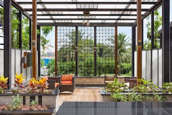 Radisson Blu Hotel & Convention Center, Alexandria