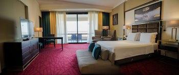 Radisson Blu Hotel & Convention Center, Alexandria