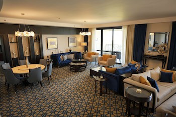 Radisson Blu Hotel & Convention Center, Alexandria