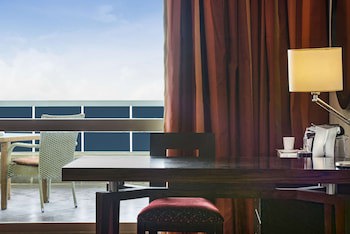 Radisson Blu Hotel & Convention Center, Alexandria