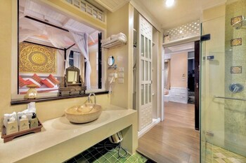 Racha Kiri Resort And Spa Khanom
