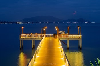 Racha Kiri Resort And Spa Khanom