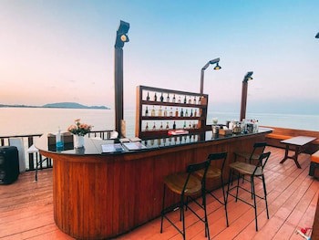 Racha Kiri Resort And Spa Khanom
