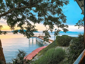 Racha Kiri Resort And Spa Khanom