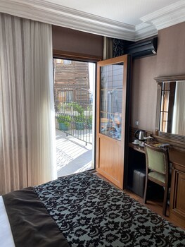 Ferman Hotel - Special Class