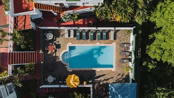 Grenadine House