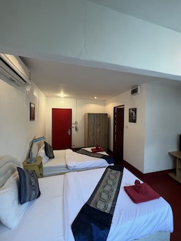 Aquarius Guesthouse & Sauna Adults Only