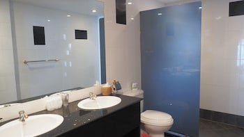 Aquarius Guesthouse & Sauna Adults Only