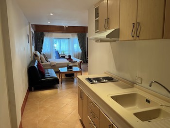 Aquarius Guesthouse & Sauna Adults Only